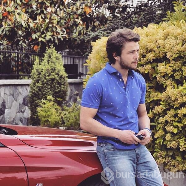 Tolga Sarıtaş ve Bige Önal'ın olay yaratan pozu