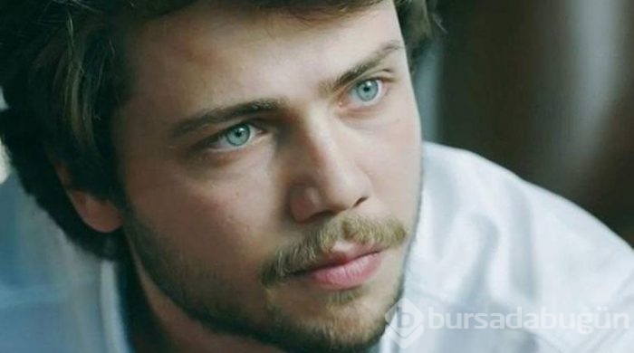 Tolga Sarıtaş ve Bige Önal'ın olay yaratan pozu