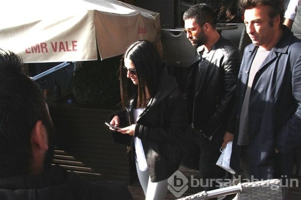 Arda Turan 'damat pozu' verdi