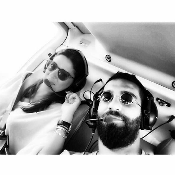 Arda Turan 'damat pozu' verdi