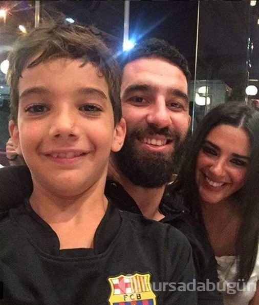 Arda Turan 'damat pozu' verdi