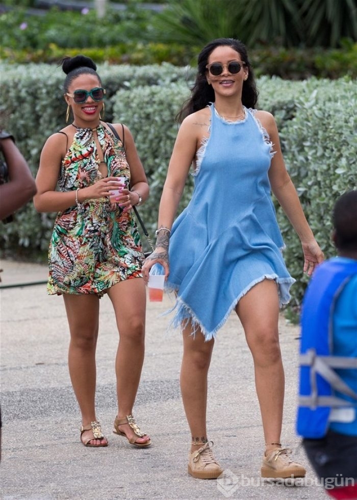 Rihanna memleketinde