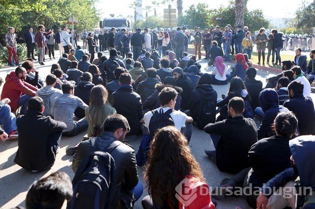 Üniversitede "Uludere" gerginliği