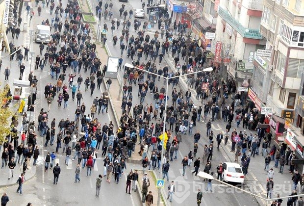 Diyarbakır sokakları karıştı