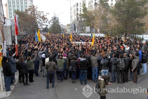 Diyarbakır sokakları karıştı