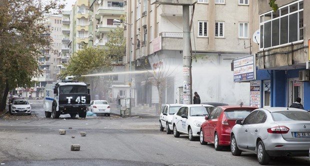 Diyarbakır sokakları karıştı