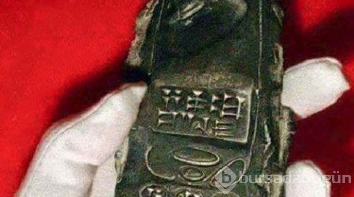 800 yıllık cep telefonu şoke etti