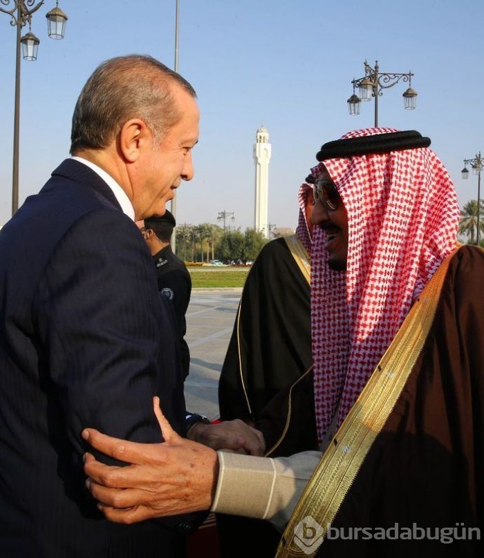 Kral Selman, Erdoğan'ı resmi törenle karşıladı