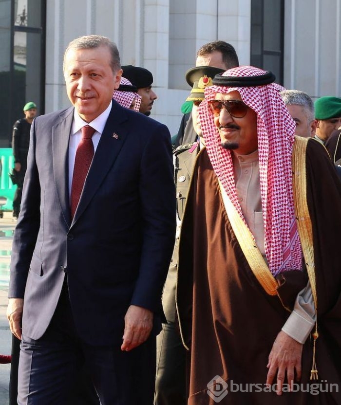 Kral Selman, Erdoğan'ı resmi törenle karşıladı