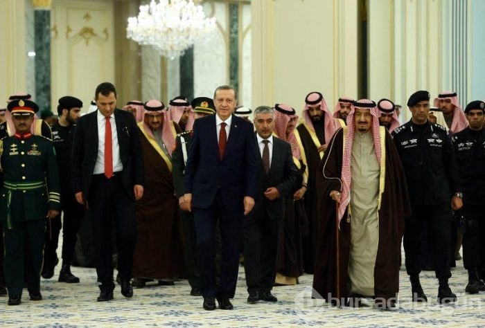 Kral Selman, Erdoğan'ı resmi törenle karşıladı