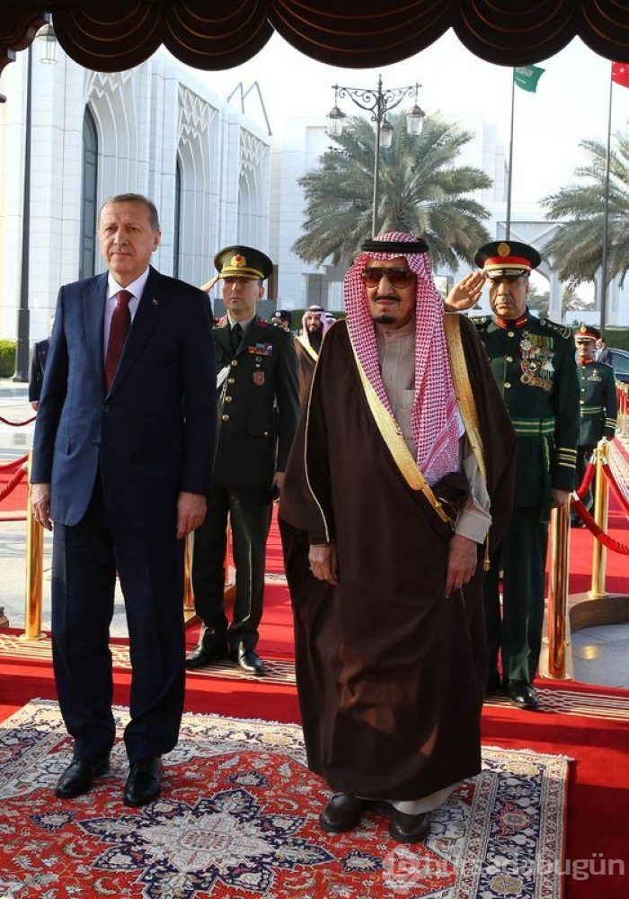 Kral Selman, Erdoğan'ı resmi törenle karşıladı