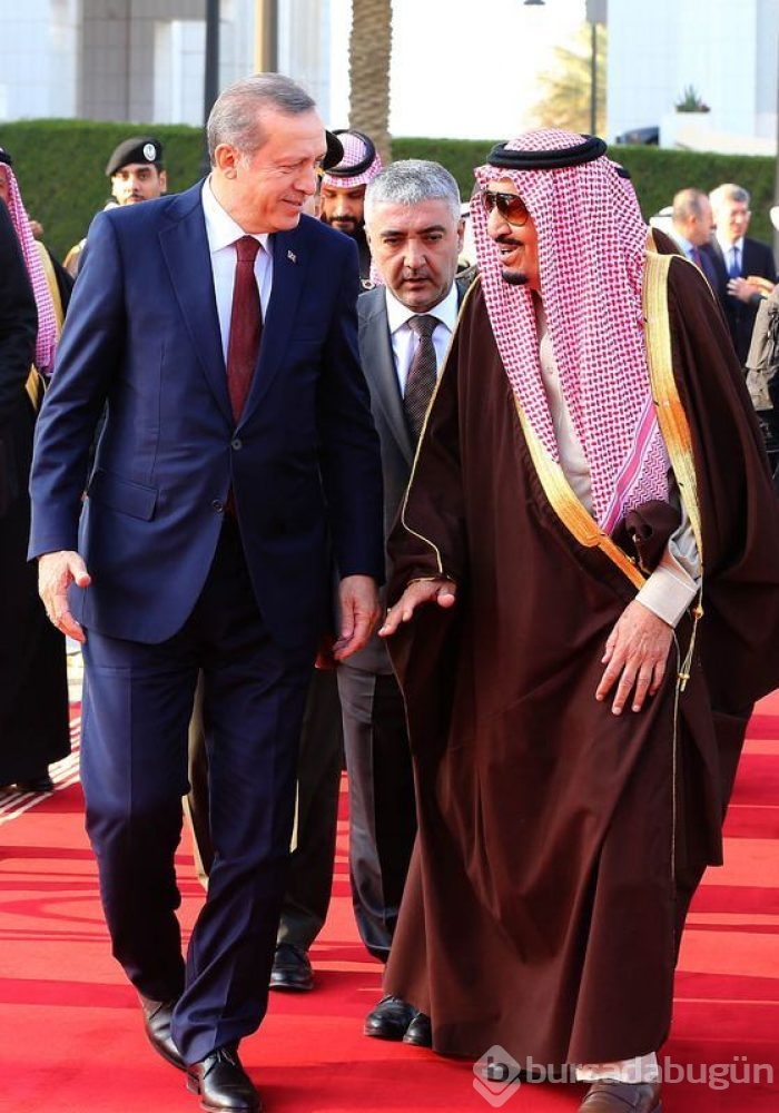 Kral Selman, Erdoğan'ı resmi törenle karşıladı