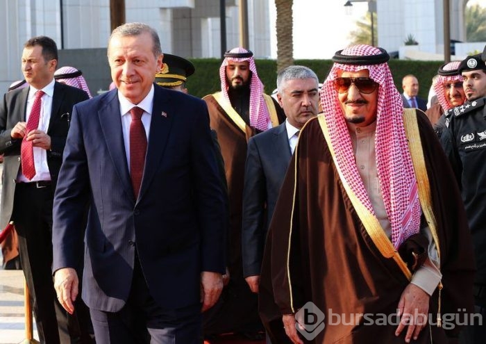Kral Selman, Erdoğan'ı resmi törenle karşıladı