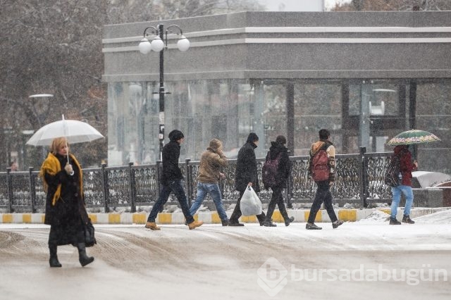 Yurtta kar etkisini gösterdi