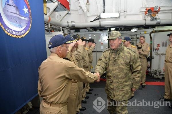 Genelkurmay Başkanı Akar savaş gemisinde