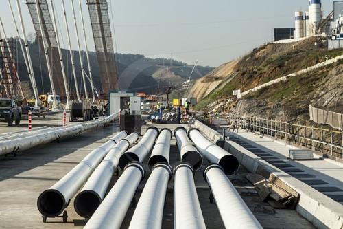 Üçüncü köprüde çalışmalar sürüyor