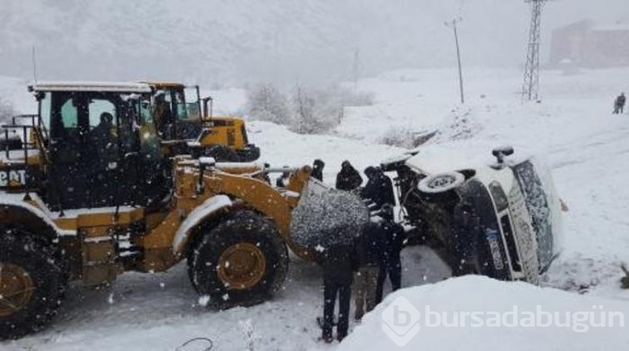 Kar yağışı etkisini artırarak devam ediyor