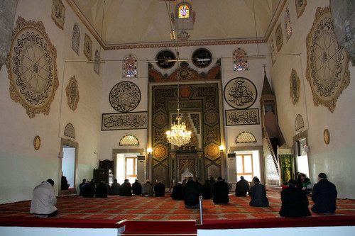 Bursa'daki levhalar camileri ve tarihi yanlış anlatıyor	