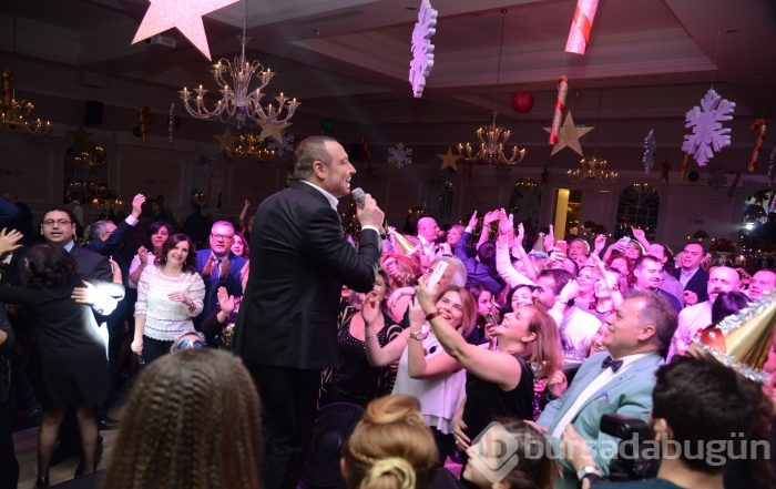 Bursalılar 2016'ya coşku içinde girdi...