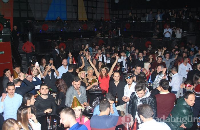 Bursalılar 2016'ya coşku içinde girdi...