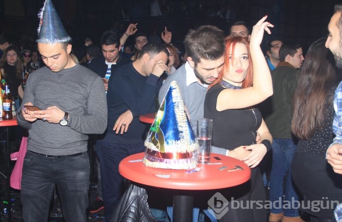Bursalılar 2016'ya coşku içinde girdi...