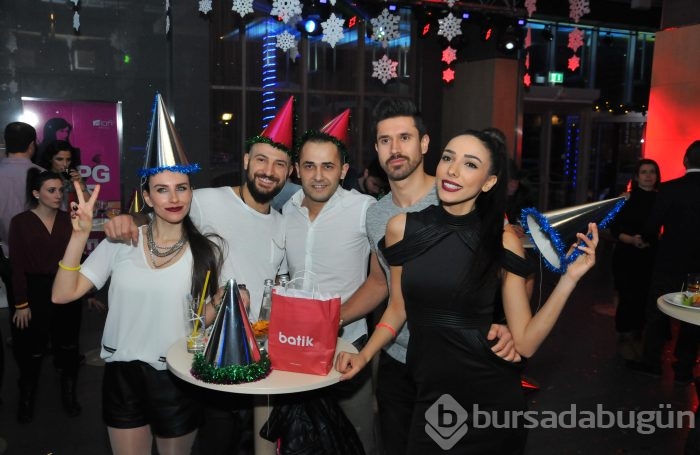 Bursalılar 2016'ya coşku içinde girdi...