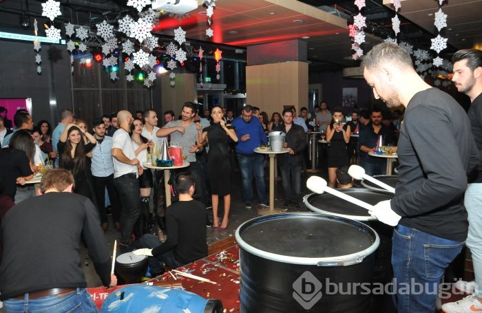 Bursalılar 2016'ya coşku içinde girdi...