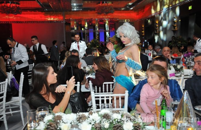 Bursalılar 2016'ya coşku içinde girdi...