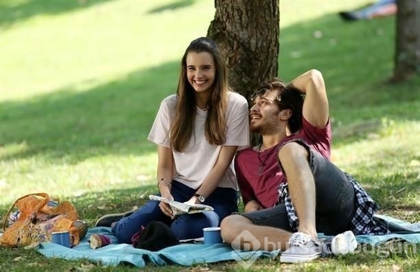 Çağatay Ulusoy sırılsıklam aşık