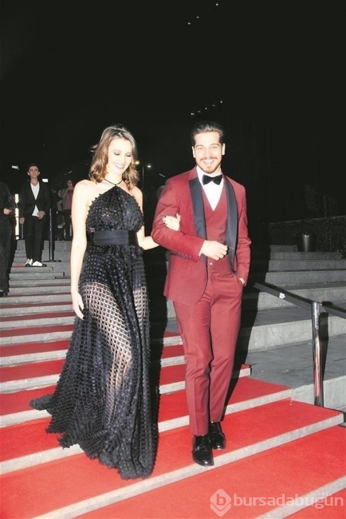 Çağatay Ulusoy sırılsıklam aşık