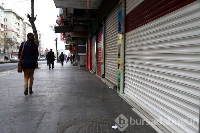Diyarbakır'da işçiler kepenk kapatma mağduru