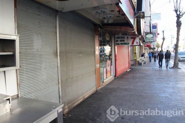 Diyarbakır'da işçiler kepenk kapatma mağduru