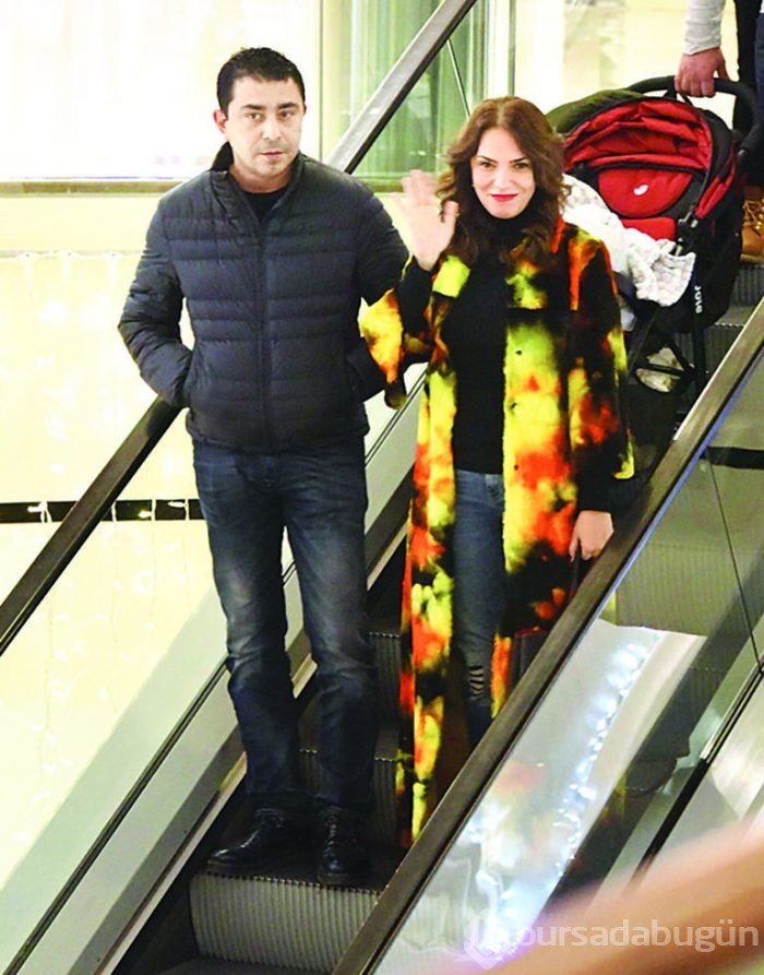 Yeşim Salkım sevgilisiyle görüntülendi