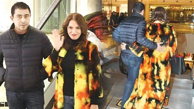 Yeşim Salkım sevgilisiyle görüntülendi