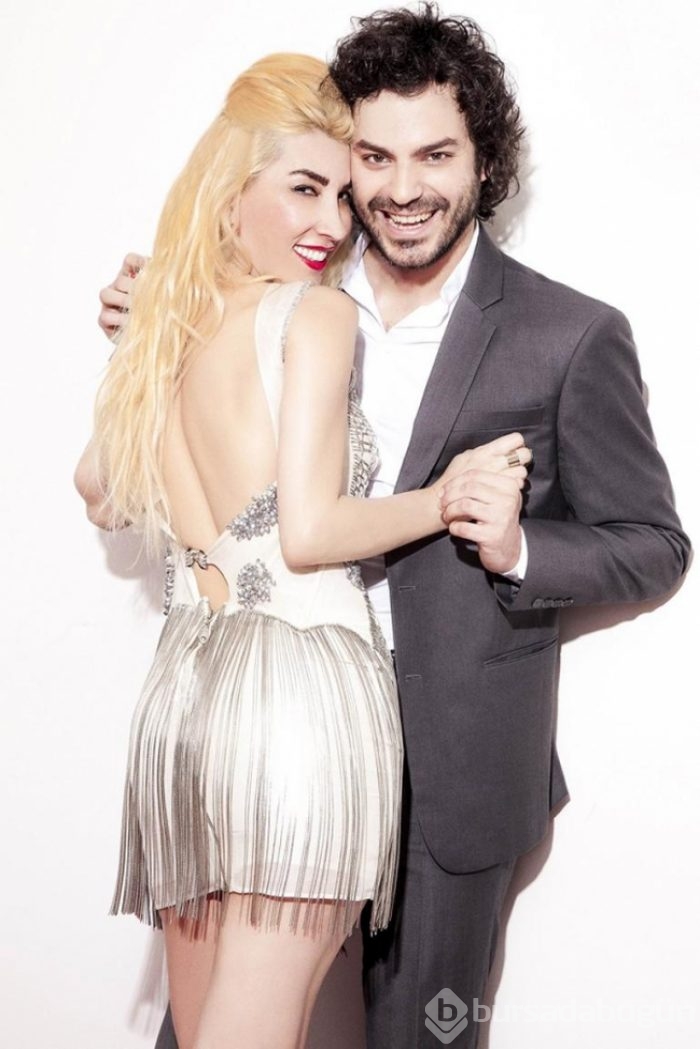 Hande Yener'e sevgilisi Ozan Öğüt'ten sürpriz evlilik teklifi