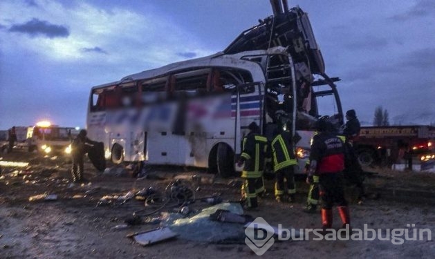 Konya'da trafik kazası: 5 ölü, 25 yaralı