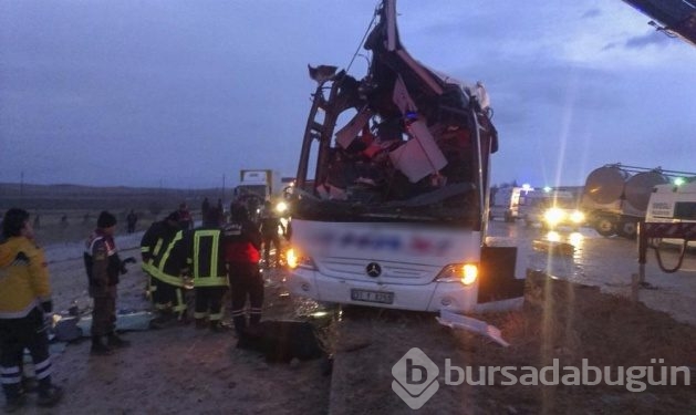 Konya'da trafik kazası: 5 ölü, 25 yaralı
