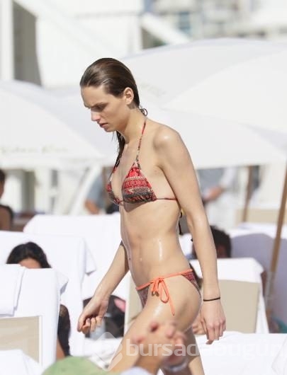 Andreja Pejic denizde