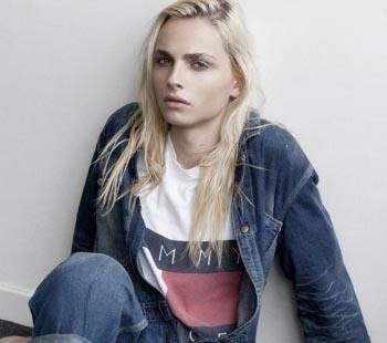 Andreja Pejic denizde