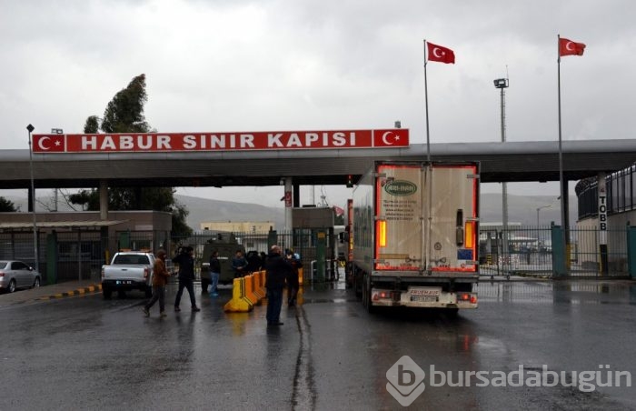Habur Sınır Kapısı'ndan araç geçişleri başladı