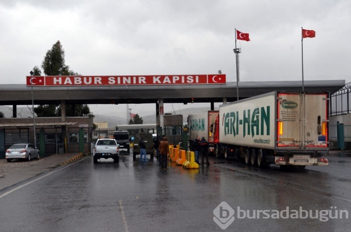 Habur Sınır Kapısı'ndan araç geçişleri başladı