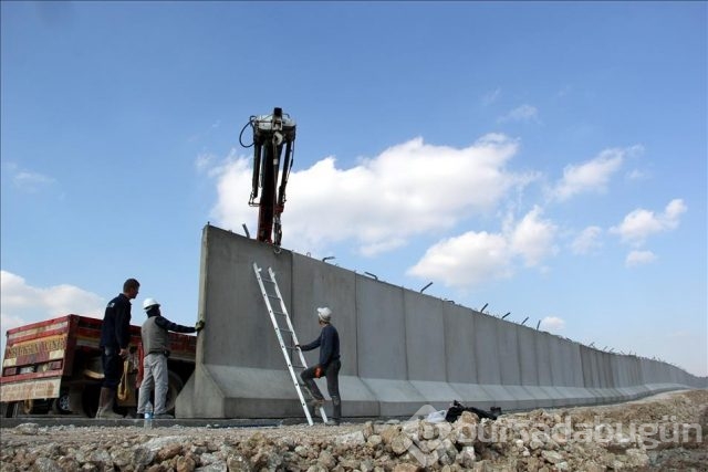 Suriye sınırına beton duvar