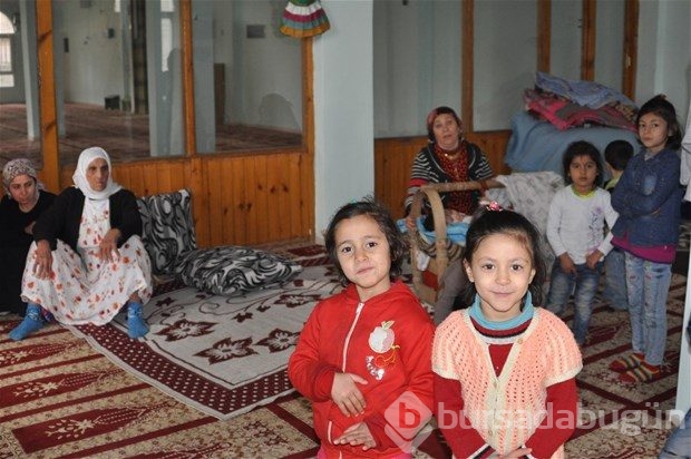 Halk camilere sığındı
