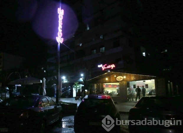 "Kafe Moskova" Rus askerlere bedava içecek ve yiyecek servisi yapıyor