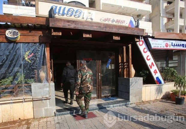 "Kafe Moskova" Rus askerlere bedava içecek ve yiyecek servisi yapıyor