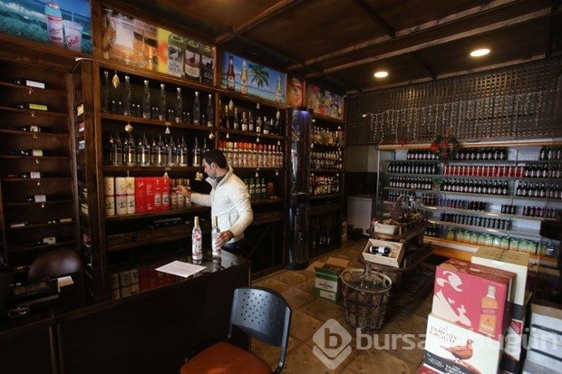 "Kafe Moskova" Rus askerlere bedava içecek ve yiyecek servisi yapıyor
