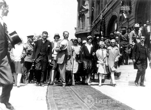 Atatürk'ün bu fotoğrafları ilk kez gün yüzüne çıktı