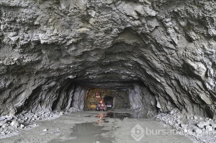 Yusufeli Barajı'nda inşaat çalışmaları devam ediyor