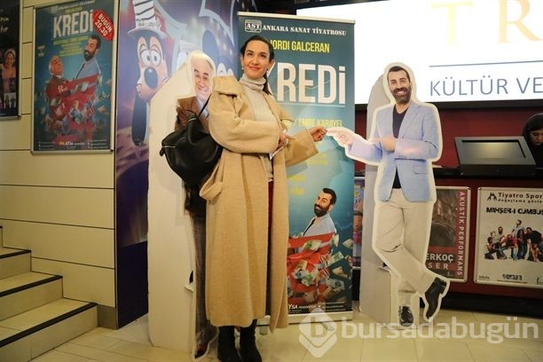 Ünlü isimleri bir araya getiren tiyatro oyunu!