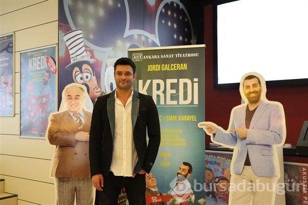 Ünlü isimleri bir araya getiren tiyatro oyunu!